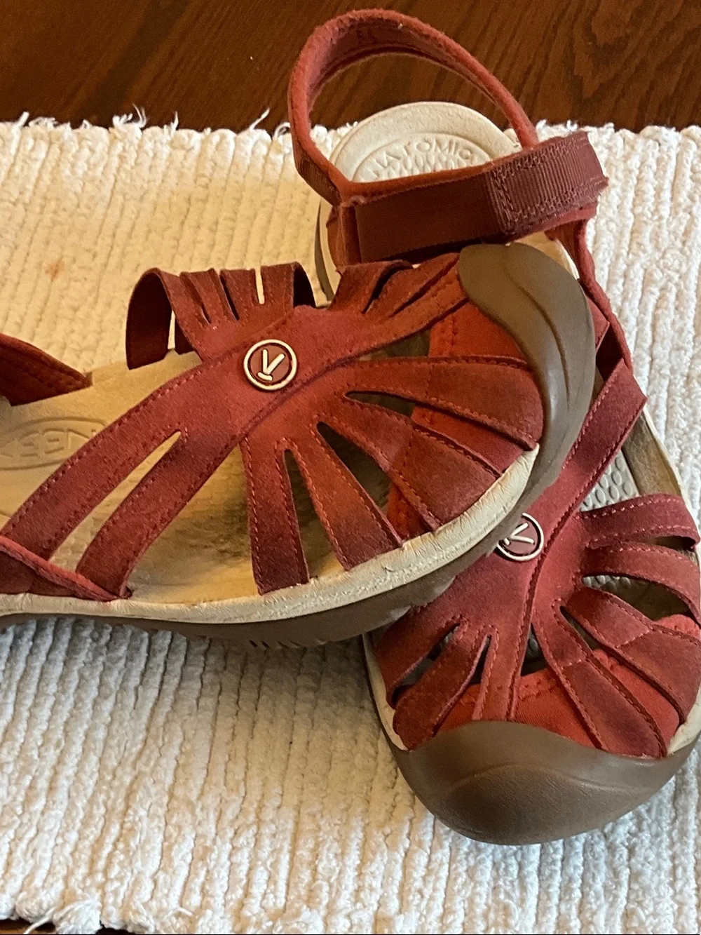 KEEN Women’s red Sport Sandals